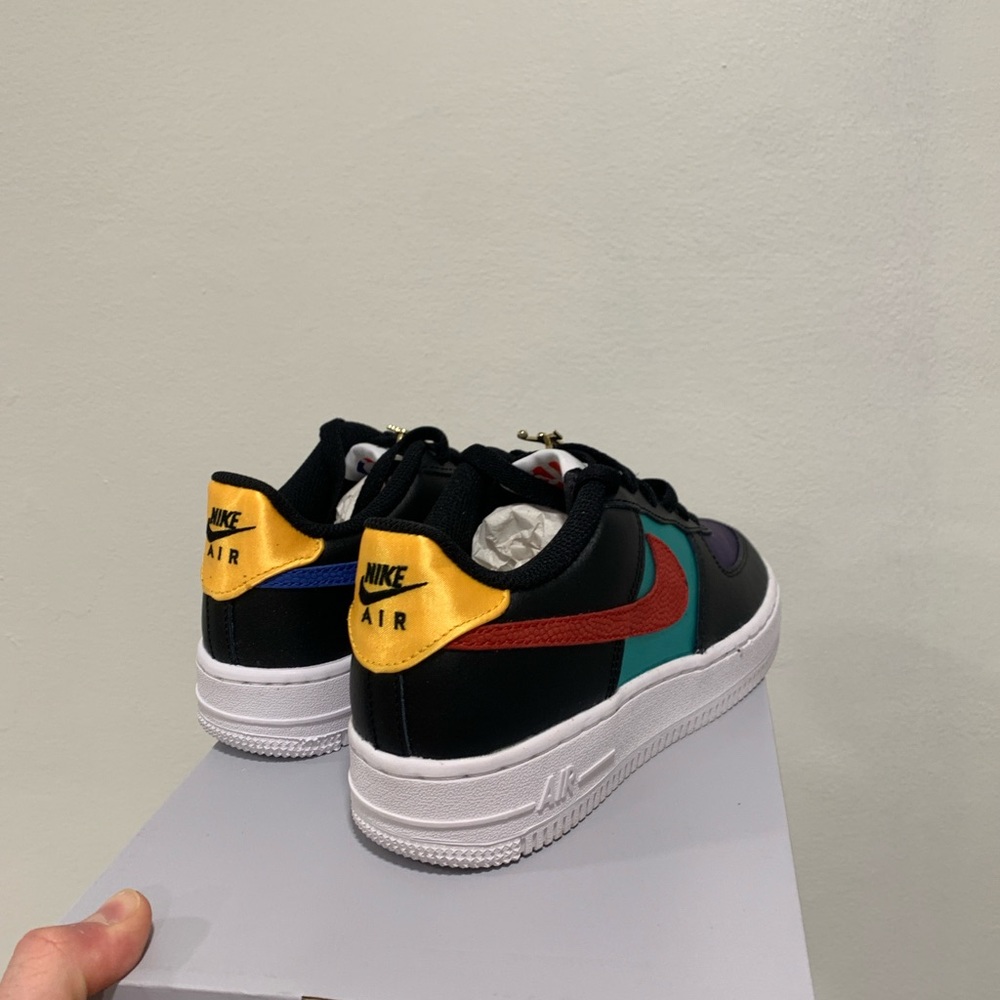 Air Force 1 LV8 EMB WNBA/NBA edition